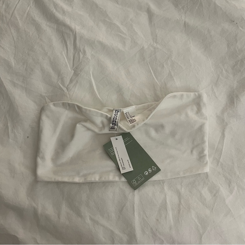 #H&M - WHITE CROPPED TUBE TOP